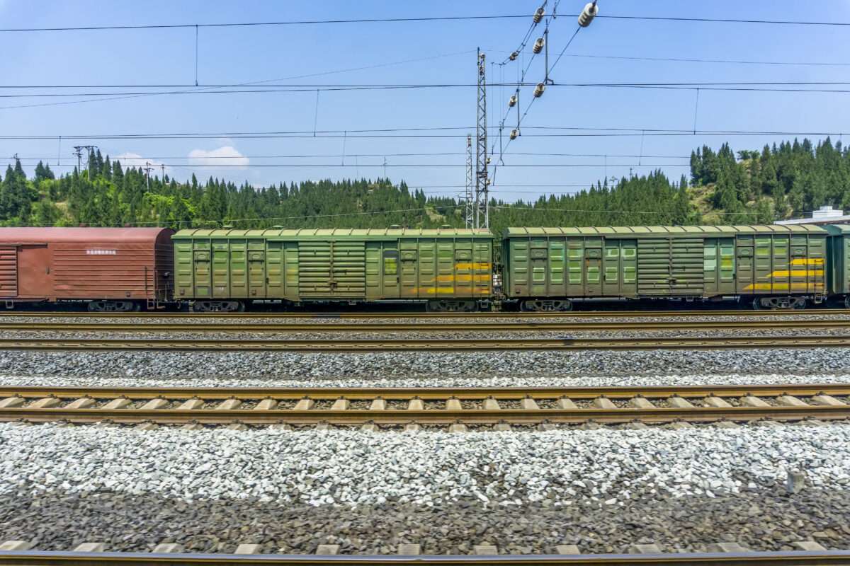 transportation-rail-steel-rusty-country-hot